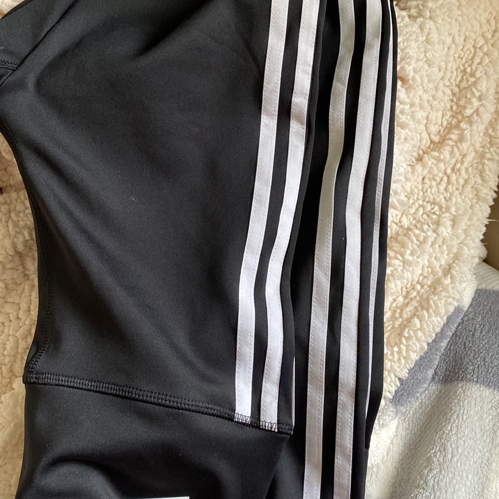 Adidas tight - Picture 3 of 4